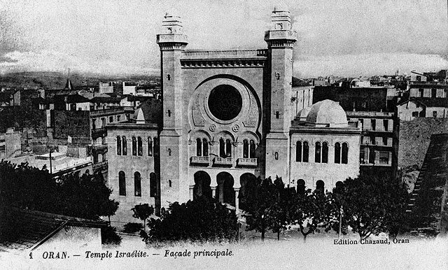חזית בית הכנסת "טמפל איזראליט", אוראן, אלג'יריה 1920 (בית התפוצות, המרכז לתיעוד חזותי ע"ש אוסטר, באדיבות ג'ראר קו-אל)