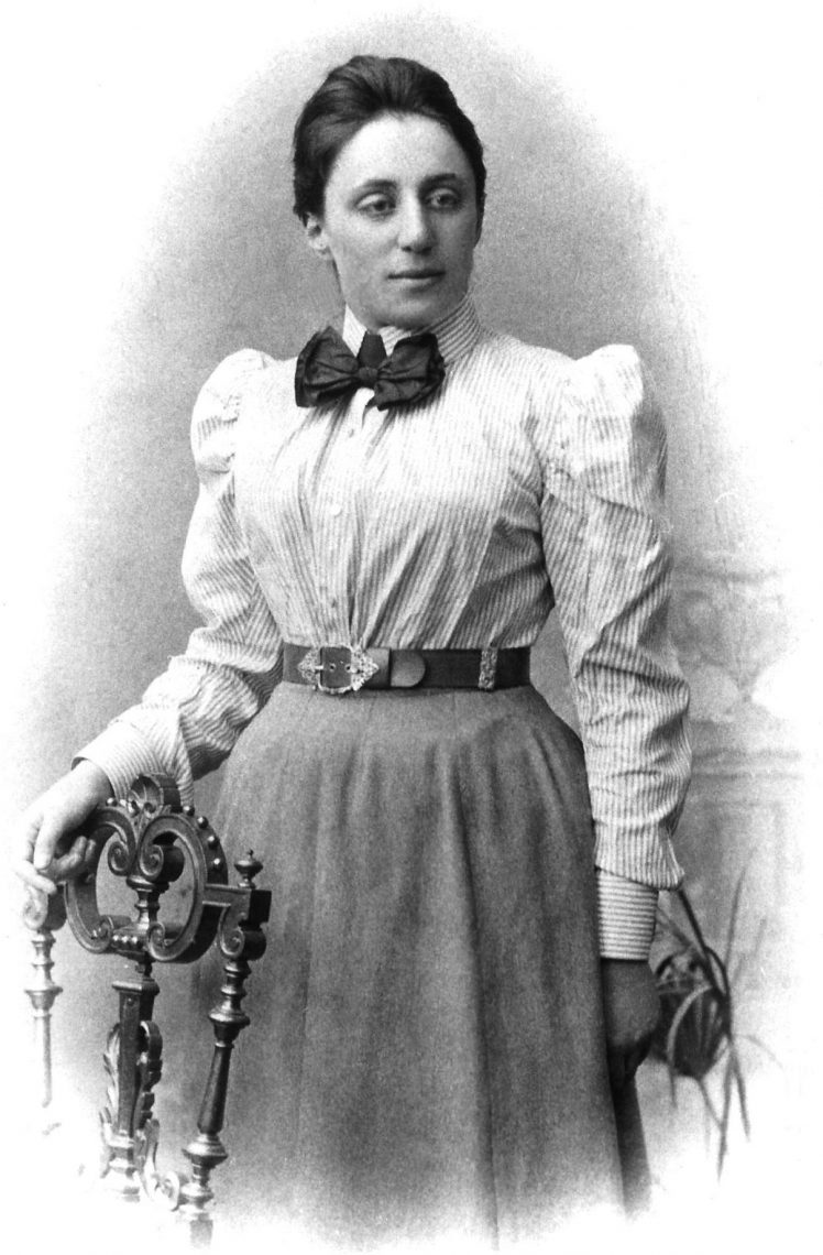 Portrait of Emmy Noether, circa 1910 (WikiMedia)