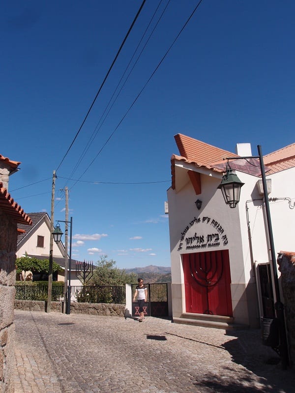 Beit Eliyahu synagogue of the descendants of the Marranos who returned to Judaism, Belmonte, Portugal, August, 2015 photo: Giora Aderet (Beit Hatfutsot, the Oster Visual Documentation Center, courtesy of Rivka and Giora Aderet)