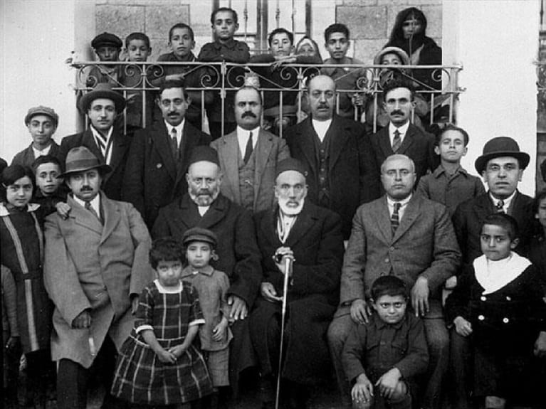 Members of the Jews of Mashhad (Iran) in Jerusalem, Eretz Israel 1920 (The Oster Visual Documentation Center at ANU - Museum of the Jewish People, courtesy of the former residents of Mashhad in Israel)