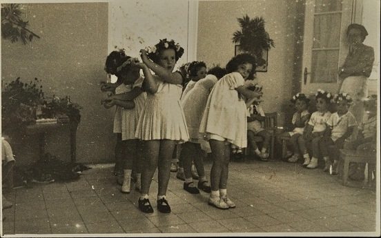 Kindergarden, corner of Mazeh and Rothschild Boulevard, Shavuot Celebrations, Tel Aviv, Eretz Israel, c. 1936 Photo: Photo Erde. Beit Hatfutsot, the Oster Visual Documentation Center, courtesy of Debi Gueron