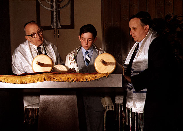 Grandfather, father and son at Bar Mitzvah. Pittsburgh, Pennsylvania, USA 1983. Photo:Morris Cohen, USA (Beit Hatfutsot, the Oster Visual Documentation Center, courtesy of Morris Cohen, USA)
