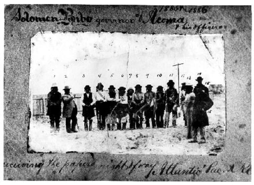 Solomon Bibo (marked #15), governor of the Acoma Pueblo. The words at the top read: "Solomon Bibo governor of Acoma & his officers 1885 - 1886";