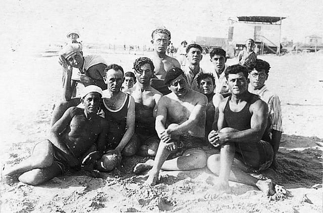Shalom Asch (center with hat) and friends on the Beach in Tel Aviv, 1926. Beit Hatfutsot, the Oster Visual Documentation Center, courtesy of Zahava Gordon and Rachel Levinger