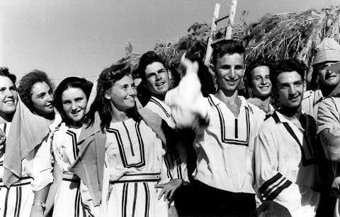 Shavuot celebration, Kibbutz Hazore'a, Israel, 1950s. Photo: Leni Sonnenfeld (The Oster Visual Documentation Center, ANU - Museum of the Jewish People, Sonnenfeld collection)