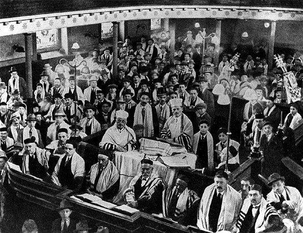 Yom Kippur at the Synagogue in Philpot Street, London, England, c1930 Photo: 'Star' Newspaper (Beit Hatfutsot, the Oster Visual Documentation Center, courtesy of Irene Adelman)