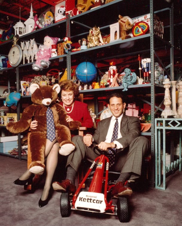 Lillian Vernon and her son, Fred Hochberg, at the company's warehouse, 1986 (Family album)
